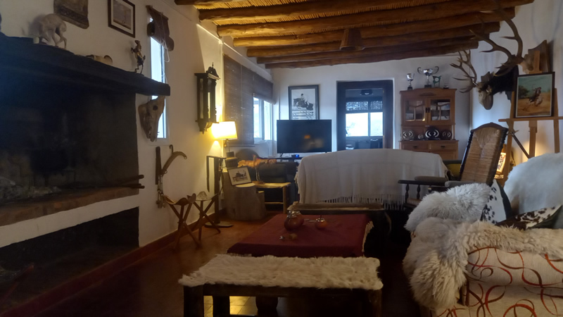 accom-6